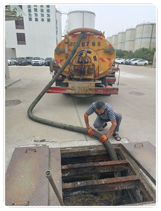 二七隔油池清掏